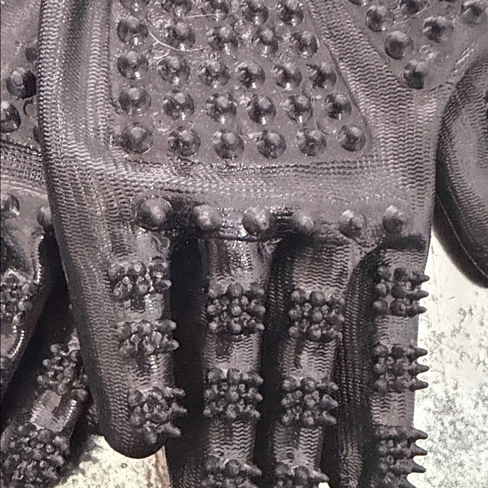 Black Pet Grooming Gloves